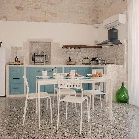 Home Estia Casa Vacanza Ceglie Messapica Bagian luar foto