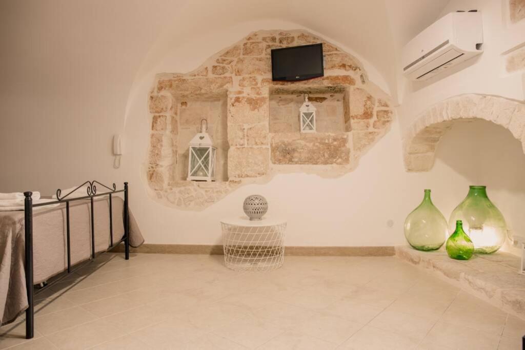 Home Estia Casa Vacanza Ceglie Messapica Bagian luar foto