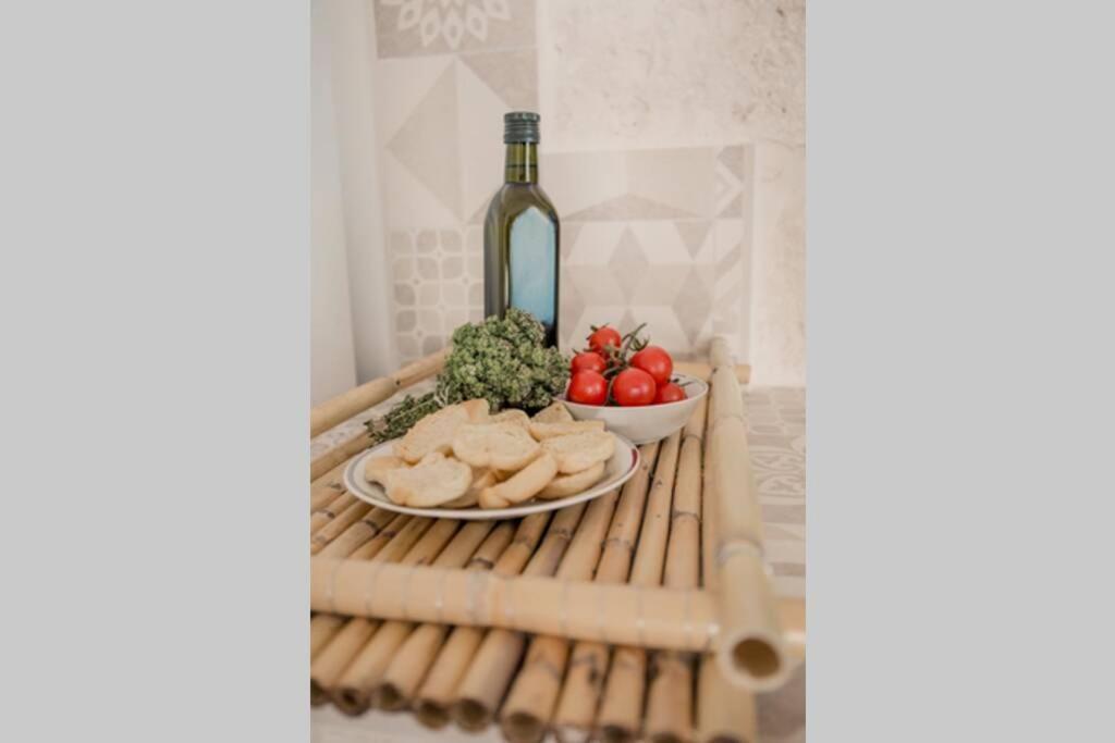 Home Estia Casa Vacanza Ceglie Messapica Bagian luar foto