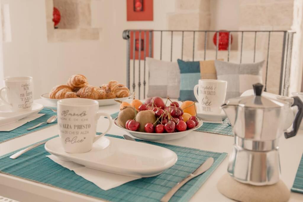 Home Estia Casa Vacanza Ceglie Messapica Bagian luar foto